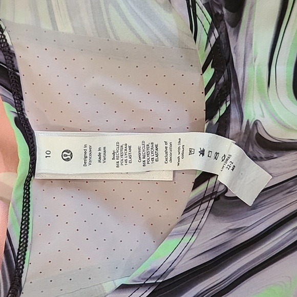 Lululemon top - Picture 2 of 4